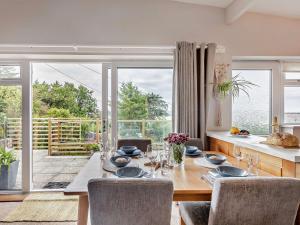 2 Bed in Aberdovey 91946