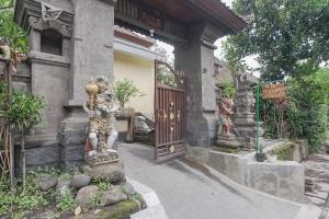 Giri Krisna Guest House