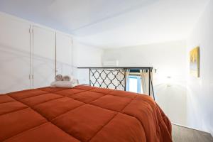 Hidden Gem on Chiaia pedastrian area by Napoliapartments