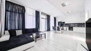 Międzyzdrojski Rynek, Sun & Snow