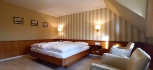 Hotel Waldblick BSR Garten mit Pavillons im Schwarzwald, ideal für Paare, Familien, Hunde