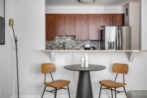 Chelsea 1br w doorman gym nr High Line NYC-677