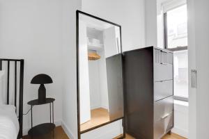 Little Italy 1br w wd nr SoHo NYC-756