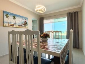 011 - Apartamento vista mar Praia de Bombas