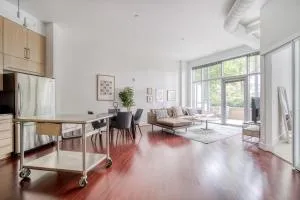 Tysons Corner 1br w elevator close to theater WDC-826 - Odricks Corner