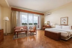 Inya Lake Hotel Yangon - Sawbwagyigon