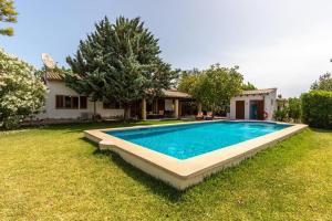 3 bedrooms villa with pool near Pollensa by Renthousing