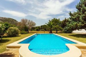 3 bedrooms villa with pool near Pollensa by Renthousing