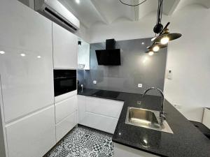 A H Rentals Van Gogh apartamento