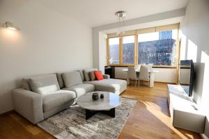 Cozy Flat Near the Air Albania Stadium