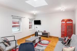 Iconic London Apartment