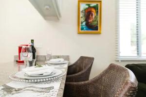 UrbanChic Studio in Kingston