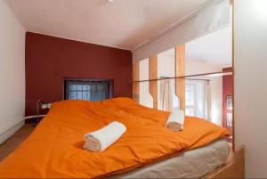 Secluded mezzanine studio near Astoria