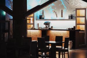 Agriturismo Ciriè - 6 Camere, Piscina & Colazione