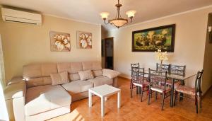 Center of the Sea, Three rooms - Alojamientos La Torre