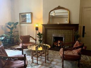 Mossley Hill Retreat