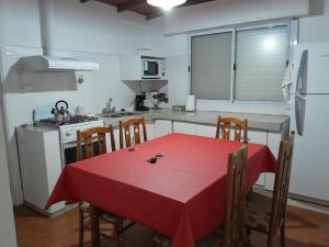 Casa Privada 2 habitaciones, amueblada Centro Necochea