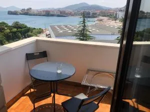 Apartamento dúplex junto a la playa con garaje - Islares