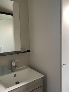 Maisons de vacances Magnifique Mobilhome 3ch-2sdb-Clim Siblu Les Charmettes : photos des chambres