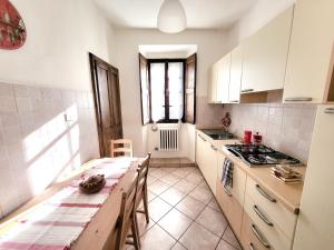 Cretallaz - Rustic house in strategic location with castle view, free parking and WiFi