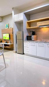 Studio at Shaftsbury Residences 1