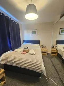 Double bedroom located close to Manchester Airport - 艾纯查姆