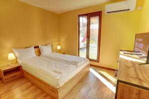 Етно комплекс "Поп Грую Бански"