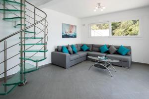 Cp 5 Bedrooms NL Villas Lucas Clara Pyrgi