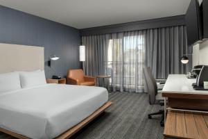 King Room with Sofa Bed room in Courtyard by Marriott San Diego Carlsbad