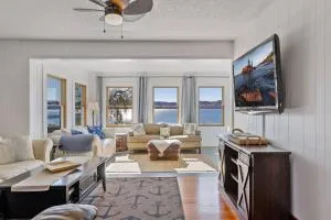 Villa Del Lago - Lakehouse in Pepin - Durand