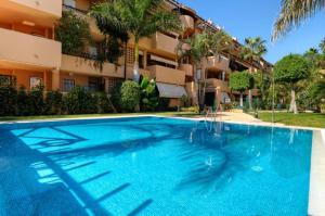 Fantastic Apartment 80m from the Beach!