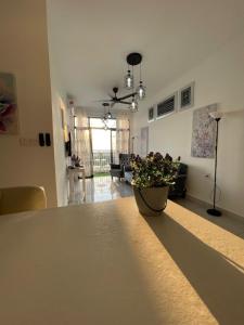 Benoni 3 Bedroom - Farah Biz Empire Homestay
