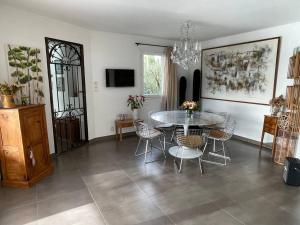 Villas Luxueuse Villa avec Piscine pour 8 personnes TAHA-A - Le Beausset a 10 mn des Plages : photos des chambres