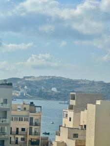 2 Bedroom apartment close to the beach