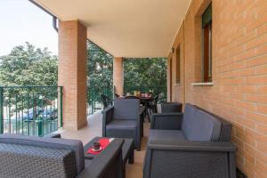 A TERRACE ON THE PARK