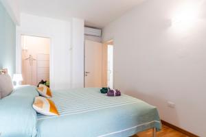 GuestHost - Piazza Cavallotti & Mercato Centrale Apartment!