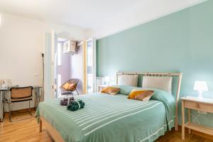 GuestHost - Piazza Cavallotti & Mercato Centrale Apartment!