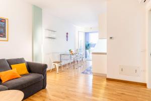 Piazza Cavallotti & Mercato Centrale Apartment!