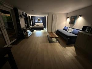 Bothy Farm Stay Sleeps 2 HotTub and Pool Table Children Welcome Ayrshire Rural Retreats