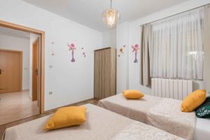 Two-Bedroom Apartment in Kraljevica II 