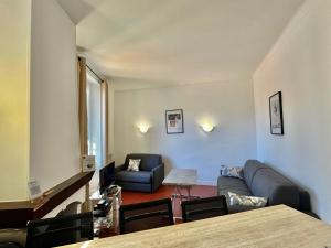 Cannes Suquet by Welcome to Cannes