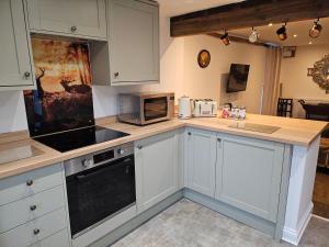 Middle Tree, ideal modern cottage