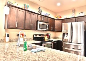 Spacious House near the Beach 300