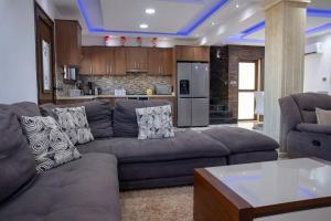 Private 5BR Villa with Sunset Rooftop, BBQ zone, Private Pool and Quiet Luxury near sea