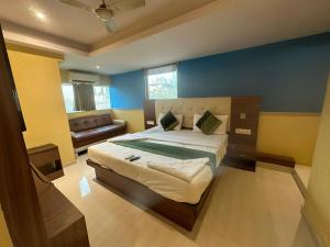 Hotel Artusinn midc andheri east