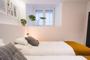 Amazing 2BD 2BTH by Madrid4You Apartments