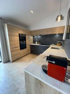 Maisons de vacances La Remise-Gite de charme 7 personnes avec jacuzzi : photos des chambres