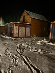 Domki trzy jeziora z zewnętrznym SPA - sauna, balia do schładzania i jacuzzi