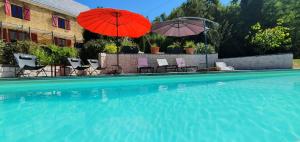 Maisons de vacances Le Clos d'O Maison de charme La Salamandre avec sa piscine chauffee proche de Sarlat : photos des chambres