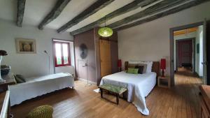 Maisons de vacances Le Clos d'O Maison de charme La Salamandre avec sa piscine chauffee proche de Sarlat : photos des chambres
